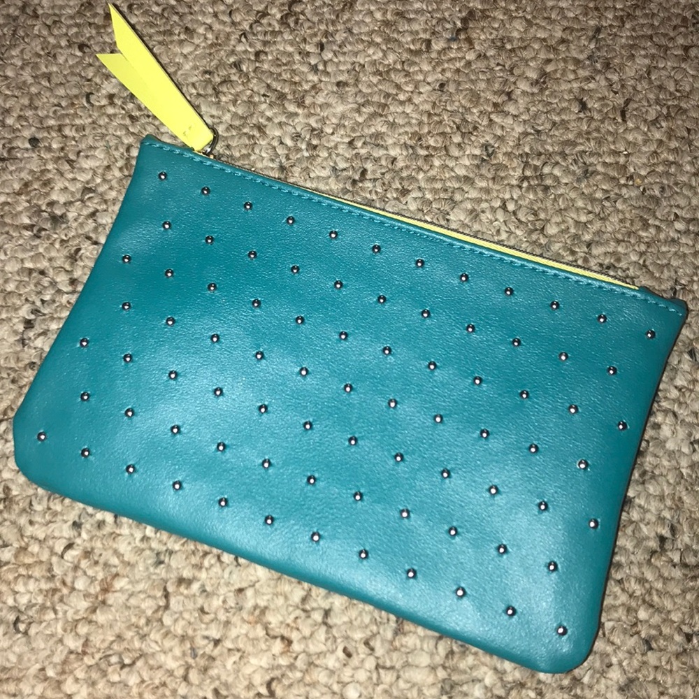 Makeup Bag Bundle!!! - image 3